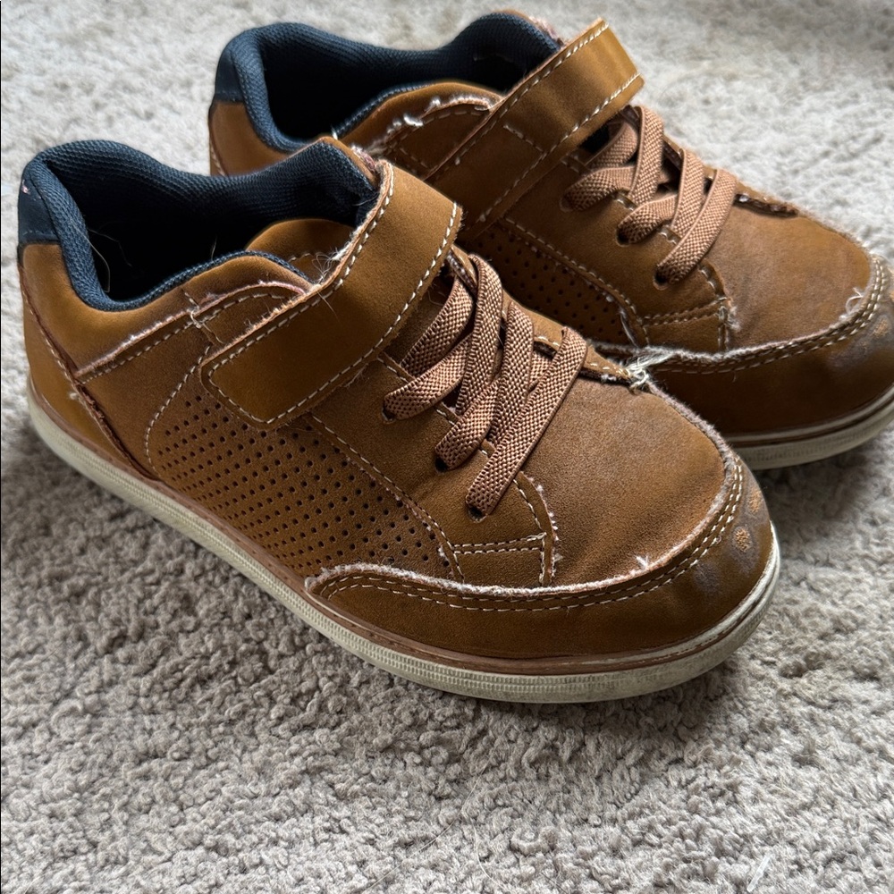 Crown Vintage Brown Kids Sneakers with Velcro